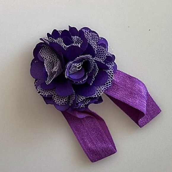 PURPLE LACE BABY GIRL FOOT FLOWER AND HEADBAND - Picture 6 of 8